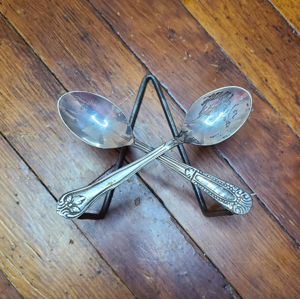 Spoon Napkin / Plate Holder