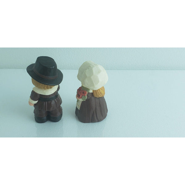 Vtg HALLMARK Cards Mr Mrs Pilgrim Thanksgiving Salt & Pepper Shakers & Figurines